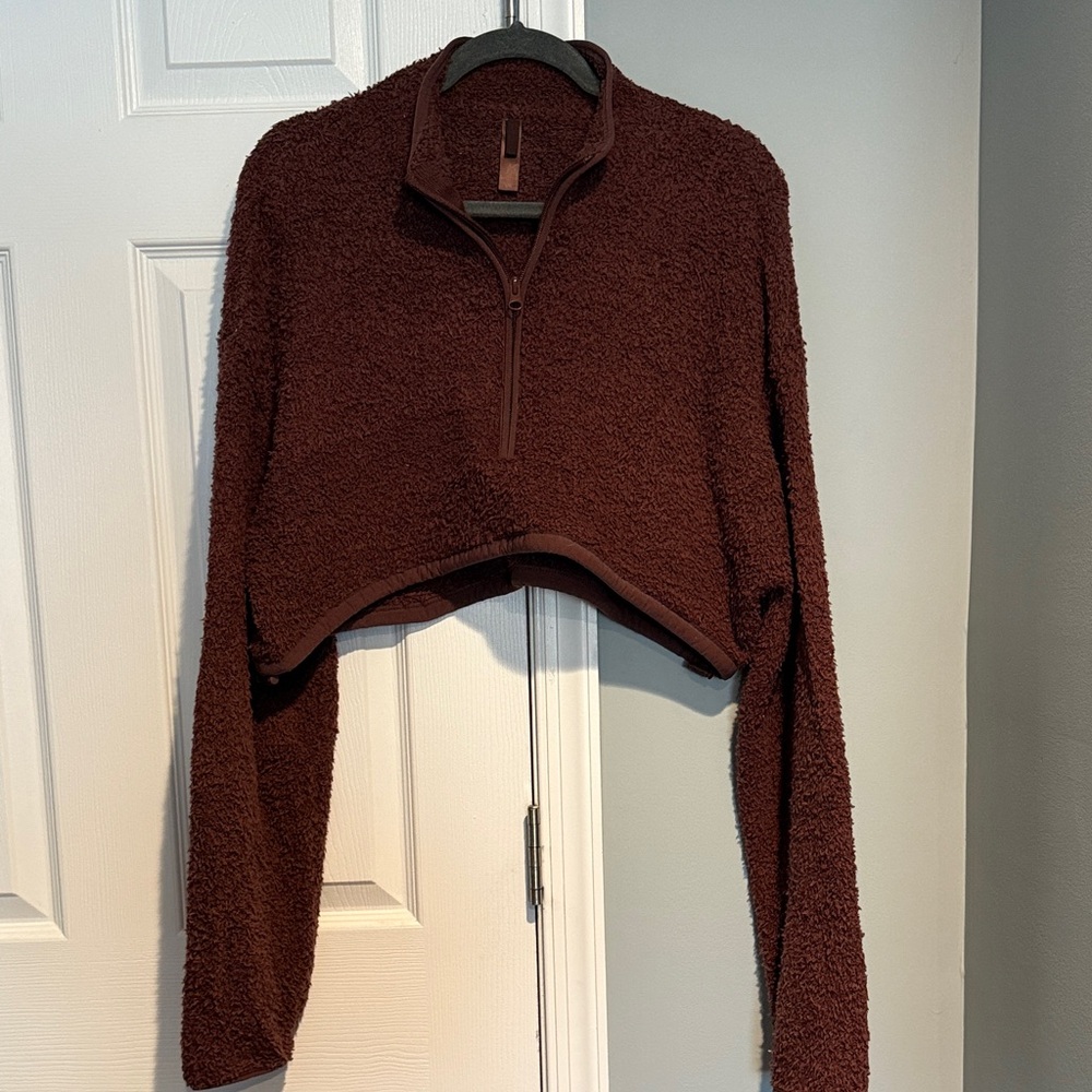 SKIMS Brown Fuzzy Cropped Sweater